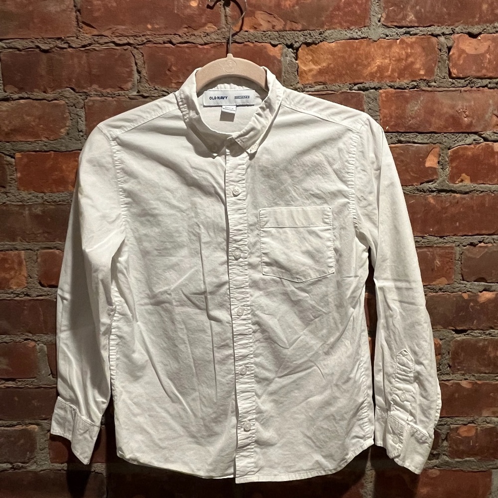 white old navy boys shirt